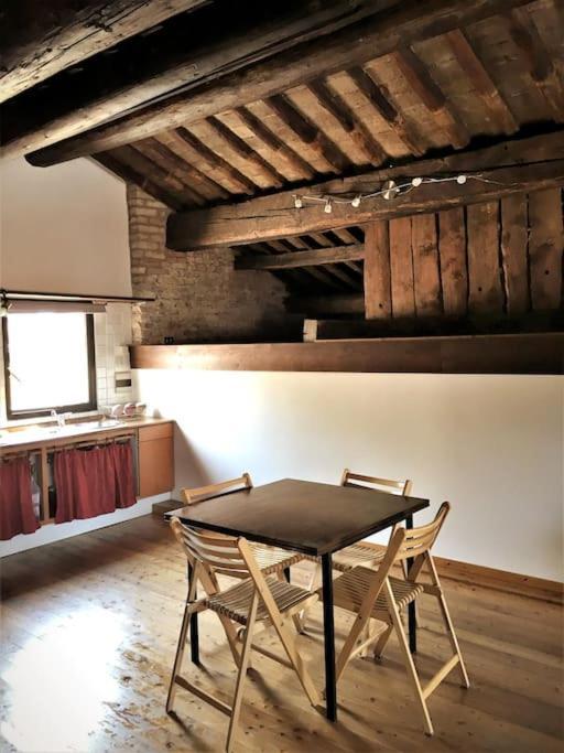 Romantic Studio In The Historical Heart Of Padova Esterno foto